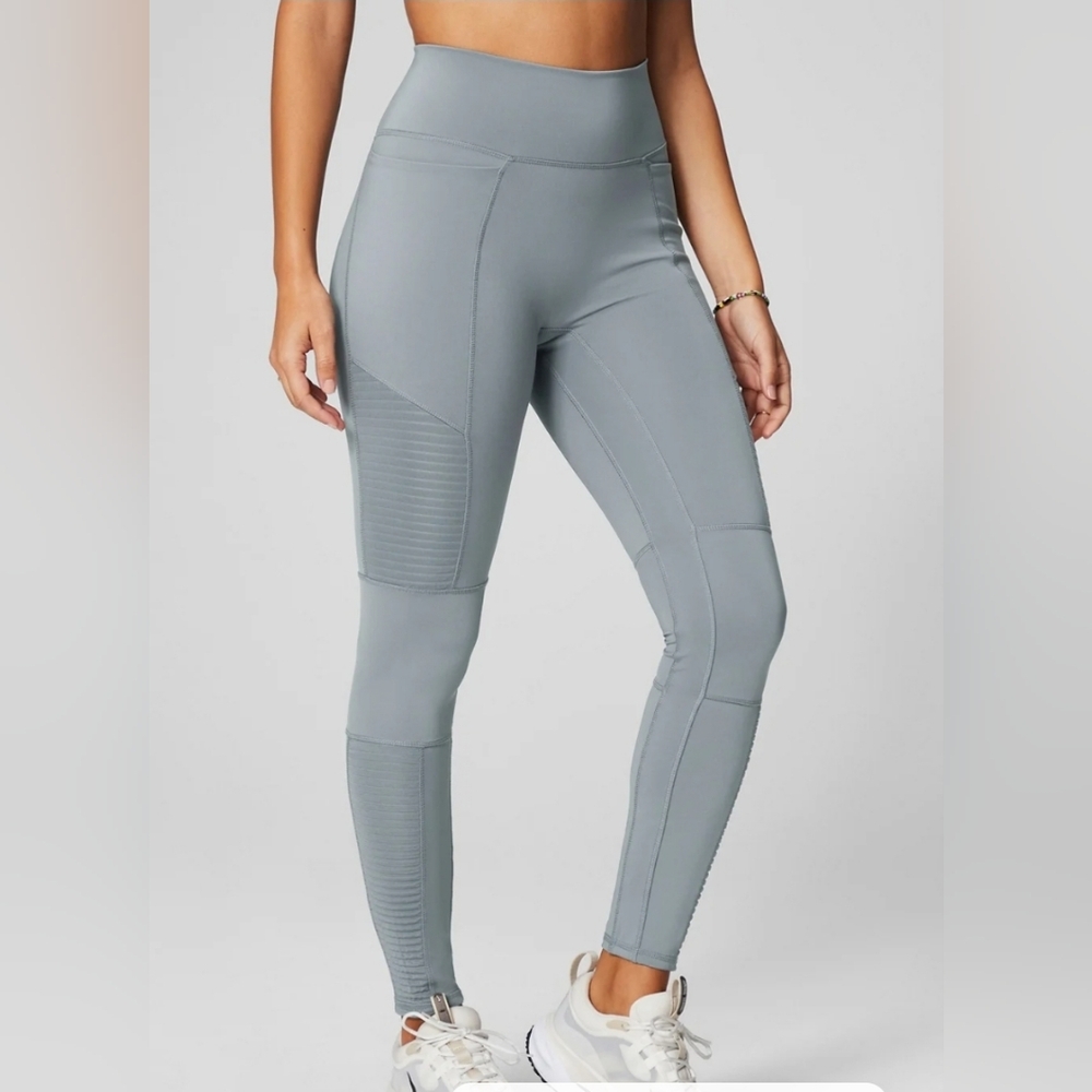 Fabletics High-Waisted Motion 365+ Moto Leggings Women Sz S Tall Gray Rain Cloud
